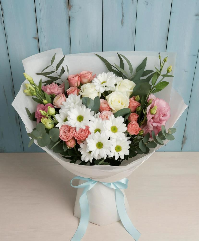 Букет цветов из: Розы, Лизиантусы и Хризантемы в Бородино