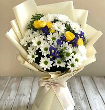 Букет цветов из:  Ирисы, Хризантемы и Розы #REPLACE_PRED# Бородино