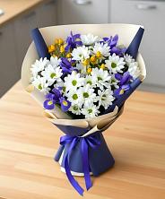 Букет цветов из:  Розы, Ирисы и Хризантемы в Бородино