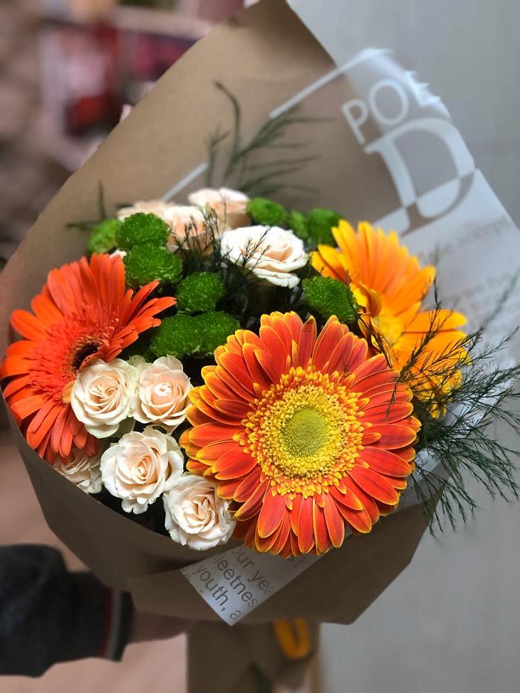 Букет цветов из: Герберы, Хризантемы и Розы в Бородино